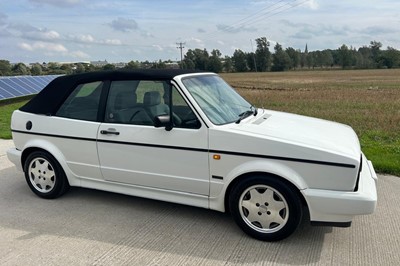 Lot 100 - 1990 Volkswagen Golf Clipper Cabriolet