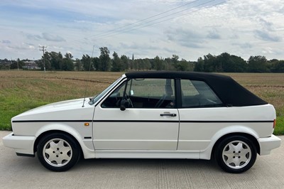 Lot 100 - 1990 Volkswagen Golf Clipper Cabriolet