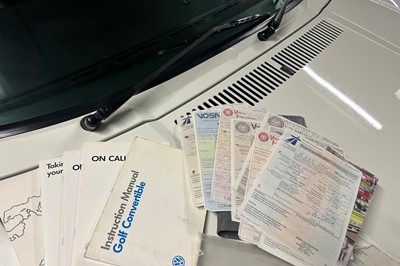 Lot 100 - 1990 Volkswagen Golf Clipper Cabriolet