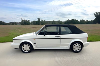 Lot 100 - 1990 Volkswagen Golf Clipper Cabriolet