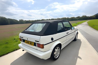Lot 100 - 1990 Volkswagen Golf Clipper Cabriolet