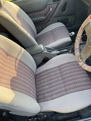 Lot 106 - 1986 Ford Capri 2.0 Laser