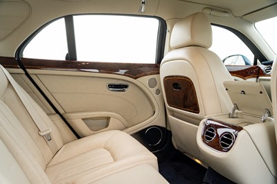 Lot 2013 Bentley Mulsanne