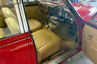 Lot 1961 Jaguar MkII to 'Fast-Road' Specification