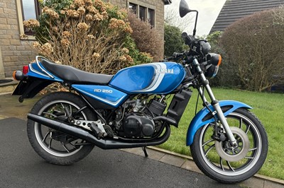 Lot 1984 Yamaha RD250LC