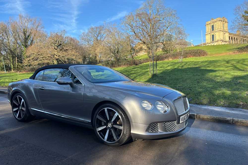 Lot 2013 Bentley Continental GTC