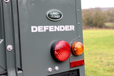 Lot 2015 Land Rover Defender 90 Pick-Up