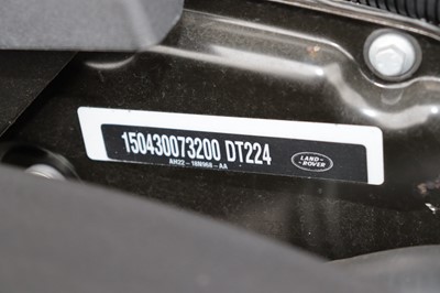 Lot 2015 Land Rover Defender 90 Pick-Up