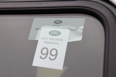 Lot 2015 Land Rover Defender 90 Pick-Up