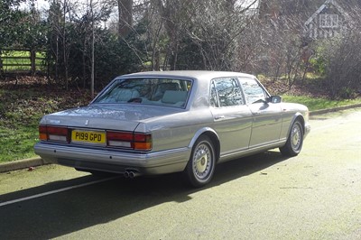 Lot 1997 Rolls-Royce Silver Dawn