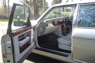 Lot 1997 Rolls-Royce Silver Dawn