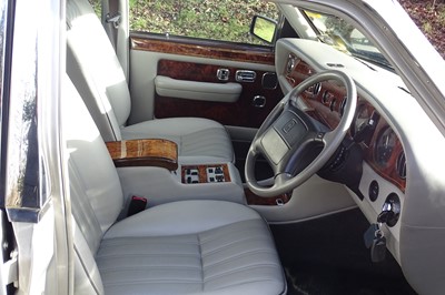 Lot 1997 Rolls-Royce Silver Dawn