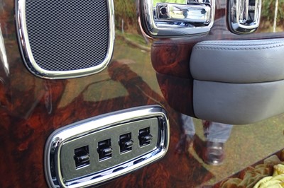 Lot 1997 Rolls-Royce Silver Dawn