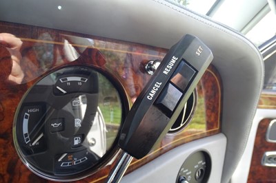 Lot 1997 Rolls-Royce Silver Dawn