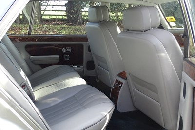 Lot 1997 Rolls-Royce Silver Dawn