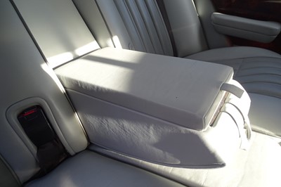 Lot 1997 Rolls-Royce Silver Dawn
