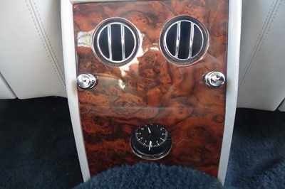 Lot 1997 Rolls-Royce Silver Dawn