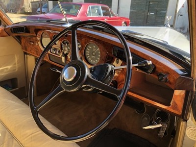 Lot 1960 Rolls-Royce Silver Cloud II