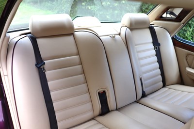 Lot 1996 Bentley Brooklands