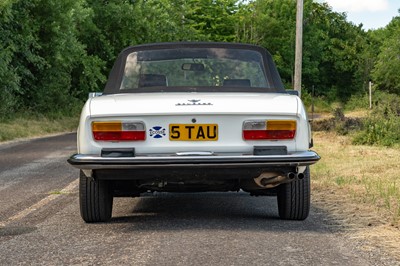 Lot 1977 Peugeot 504 V6 Cabriolet