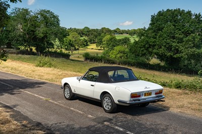 Lot 1977 Peugeot 504 V6 Cabriolet