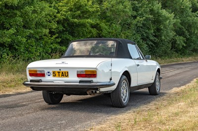Lot 1977 Peugeot 504 V6 Cabriolet