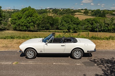 Lot 1977 Peugeot 504 V6 Cabriolet
