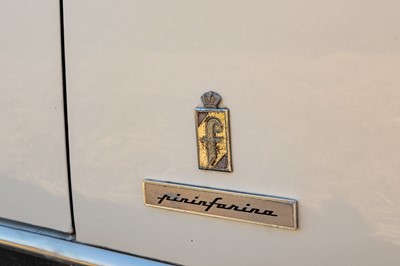 Lot 1977 Peugeot 504 V6 Cabriolet