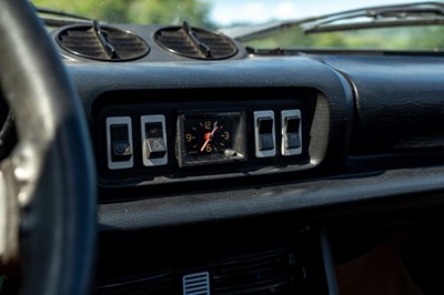 Lot 1977 Peugeot 504 V6 Cabriolet