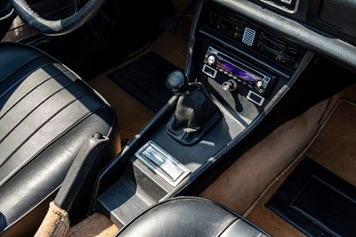 Lot 1977 Peugeot 504 V6 Cabriolet