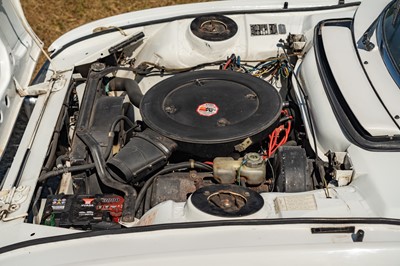 Lot 1977 Peugeot 504 V6 Cabriolet
