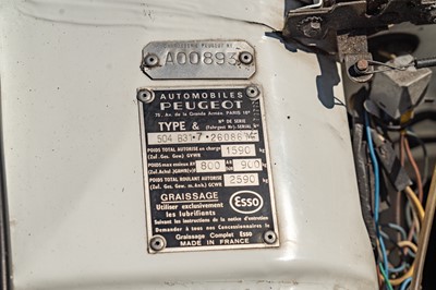 Lot 1977 Peugeot 504 V6 Cabriolet