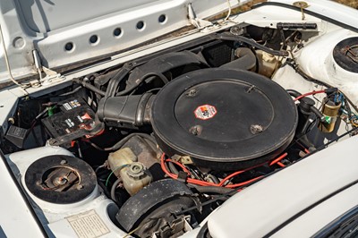 Lot 1977 Peugeot 504 V6 Cabriolet