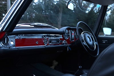 Lot 1970 Mercedes-Benz 280SL