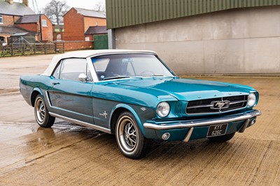Lot 1965 Ford Mustang 289 V8 Convertible