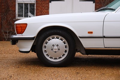 Lot 1988 Mercedes-Benz 300 SL