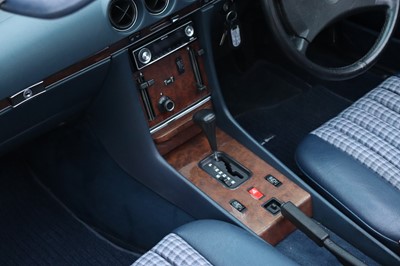 Lot 1988 Mercedes-Benz 300 SL