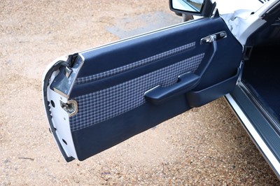 Lot 1988 Mercedes-Benz 300 SL