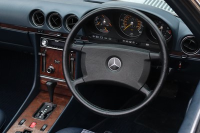 Lot 1988 Mercedes-Benz 300 SL