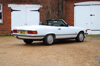 Lot 1988 Mercedes-Benz 300 SL