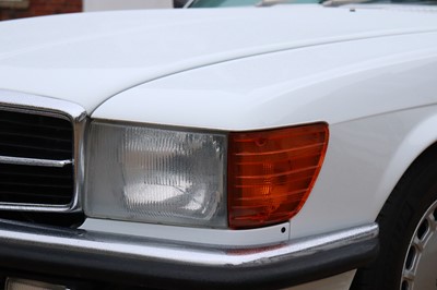 Lot 1988 Mercedes-Benz 300 SL