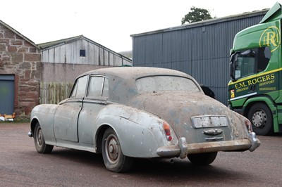 Lot 1965 Bentley S3
