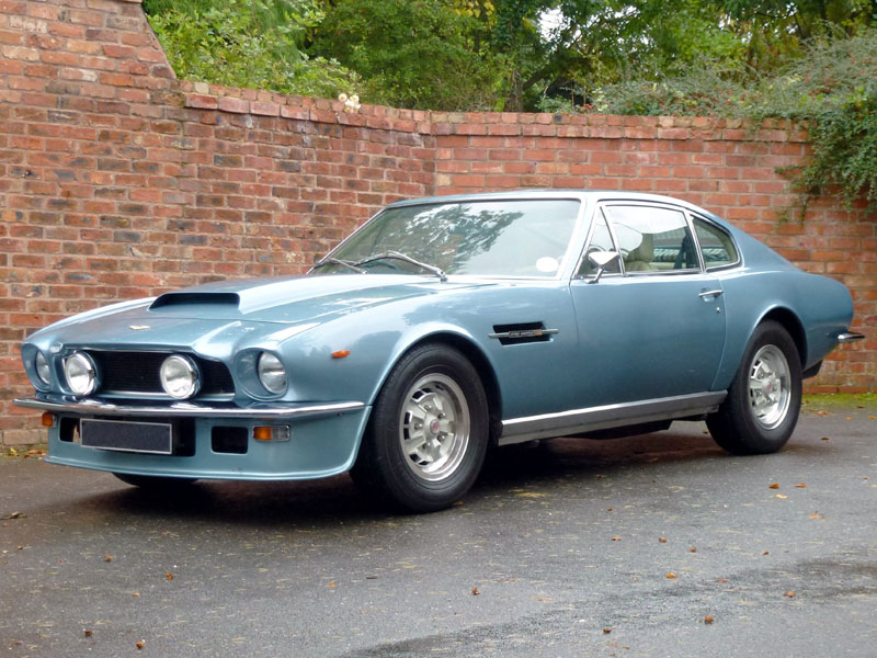Lot 9 - 1976 Aston Martin V8