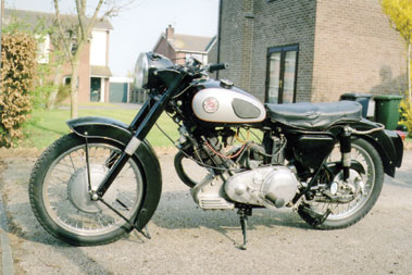 Lot 97 - 1961 Panther Model 100