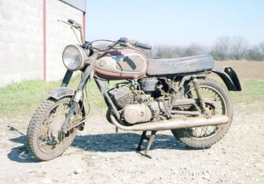 Lot 46 - 1970 Suzuki T200