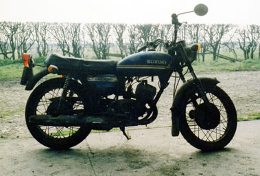 Lot 51 1969 Suzuki T250
