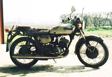 Lot 53 - 1971 Suzuki T250