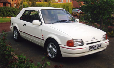 Lot 8 - 1987 Ford Escort Xr3I Cabriolet