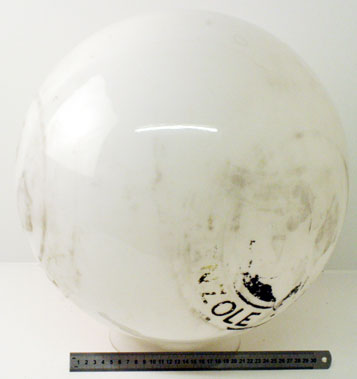 Lot 806 - National Benzole Glass Petrol Pump Globe