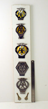 Lot 330 - Mounted Aa Members Badges & Keys